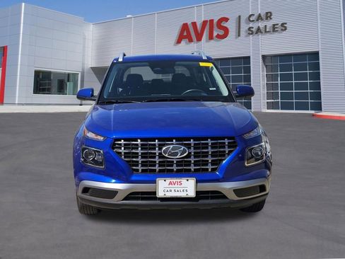 Used 2025 Hyundai Venue SEL FWD image 10