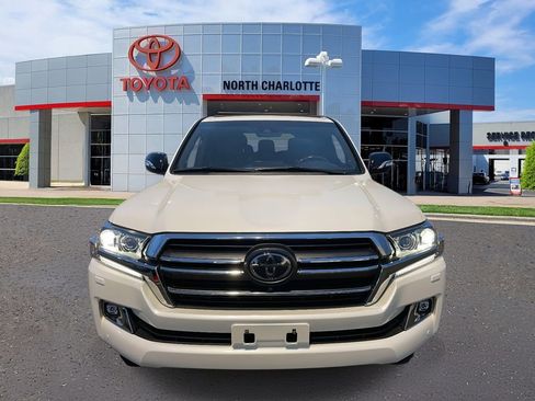 Used 2020 Toyota Land Cruiser Heritage Edition image 5