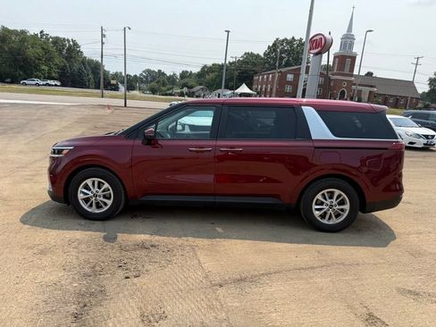 Certified 2023 Kia Carnival LX FWD image 5