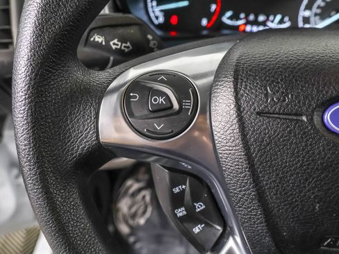 Used 2022 Ford Transit Connect XLT image 26