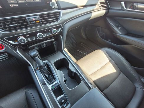 Used 2020 Honda Accord Sport image 18