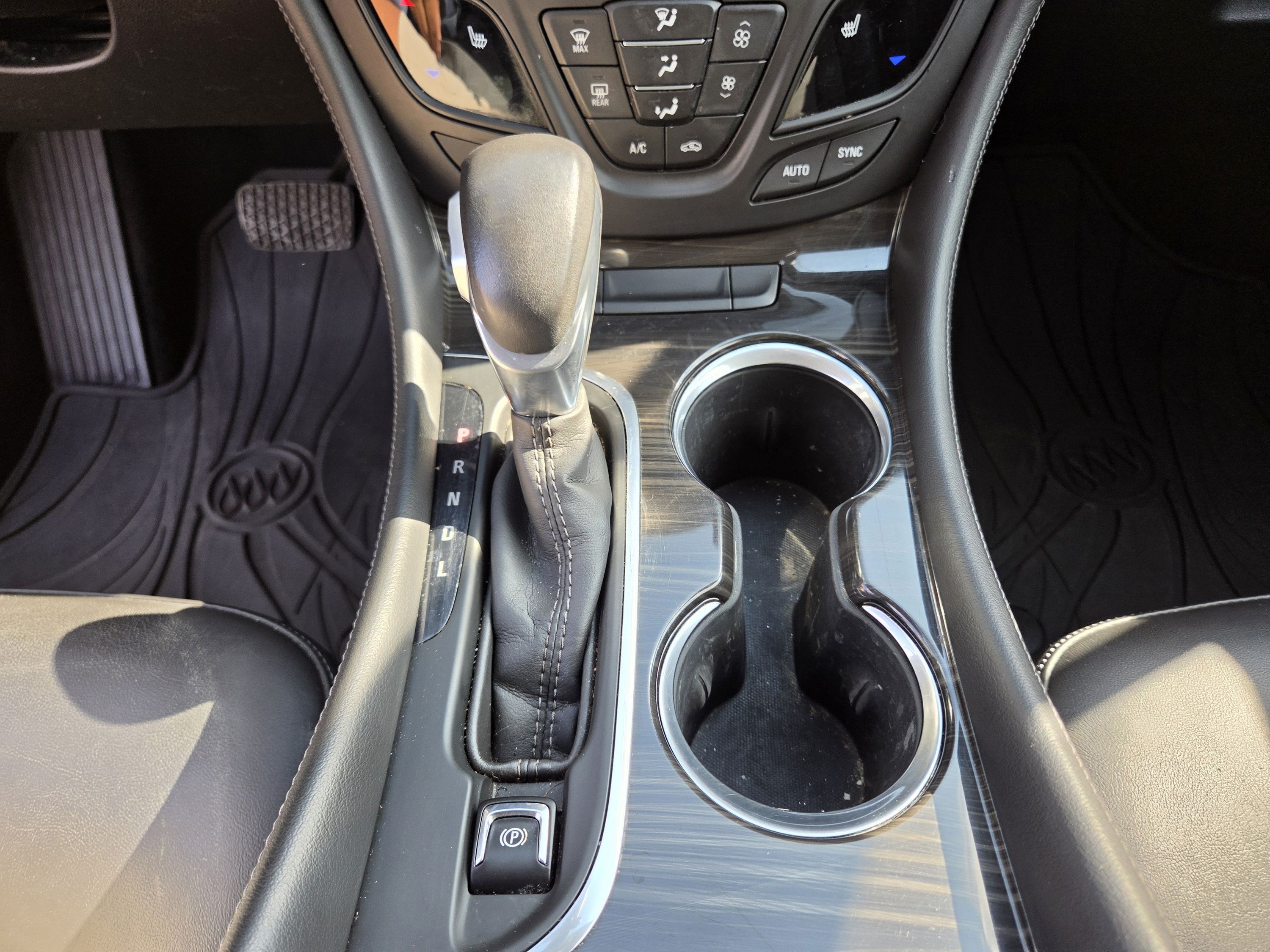 Used 2020 Buick Envision Premium AWD/4WD image 15