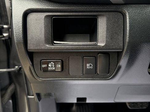 Used 2019 Toyota Tacoma SR image 20