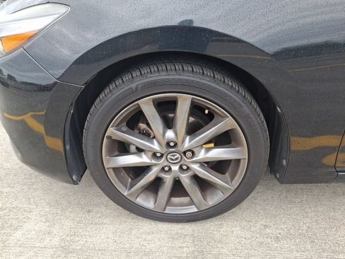 Used 2018 MAZDA MAZDA3 Touring FWD image 4