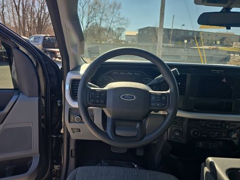 Used 2025 Ford F350 XLT w/ 360-Degree Camera Package image 17
