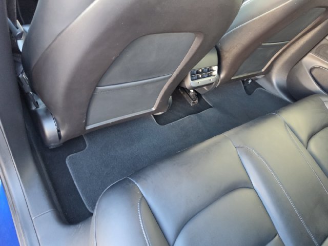 Used 2020 Tesla Model 3 Performance AWD/4WD image 24