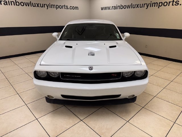 Used 2010 Dodge Challenger R/T RWD image 2