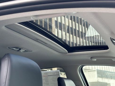 New 2025 Kia Niro SX image 11