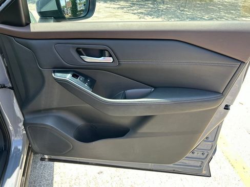 Certified 2023 Nissan Rogue SL FWD image 43