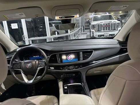 Used 2023 Buick Enclave Avenir w/ Avenir Technology Package AWD/4WD image 37