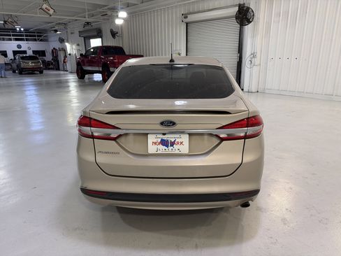 Used 2018 Ford Fusion S w/ Equipment Group 101A FWD image 4