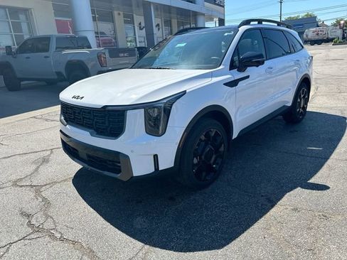 Certified 2025 Kia Sorento SX Prestige w/ Olive Brown Leather Package AWD/4WD image 11