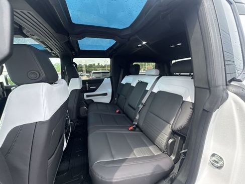 New 2025 GMC Hummer EV 2X image 22