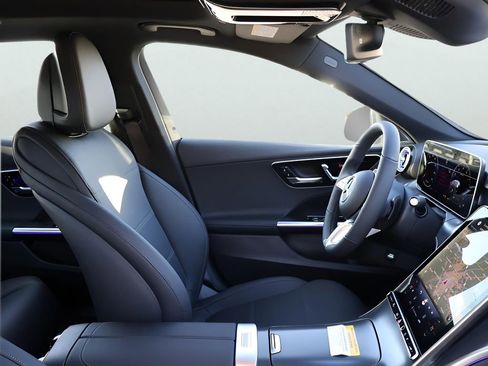 New 2026 Mercedes-Benz C 300 4MATIC Sedan image 8