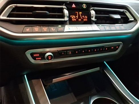 Certified 2022 BMW X7 xDrive40i w/ Premium Package image 38