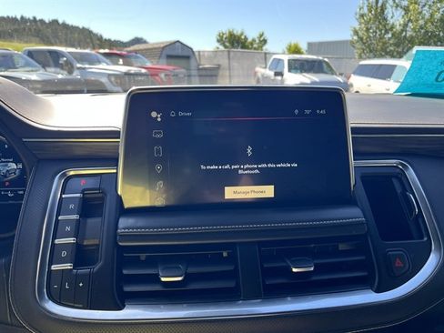 Used 2023 GMC Yukon XL SLT AWD/4WD image 29