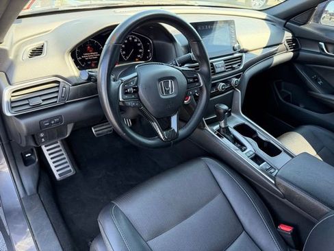 Used 2019 Honda Accord Sport image 18