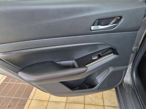 Used 2025 Nissan Altima 2.5 SR FWD image 26