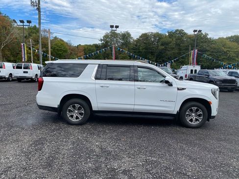 Used 2021 GMC Yukon XL SLE w/ Gmc Pro Safety Plus Package image 4