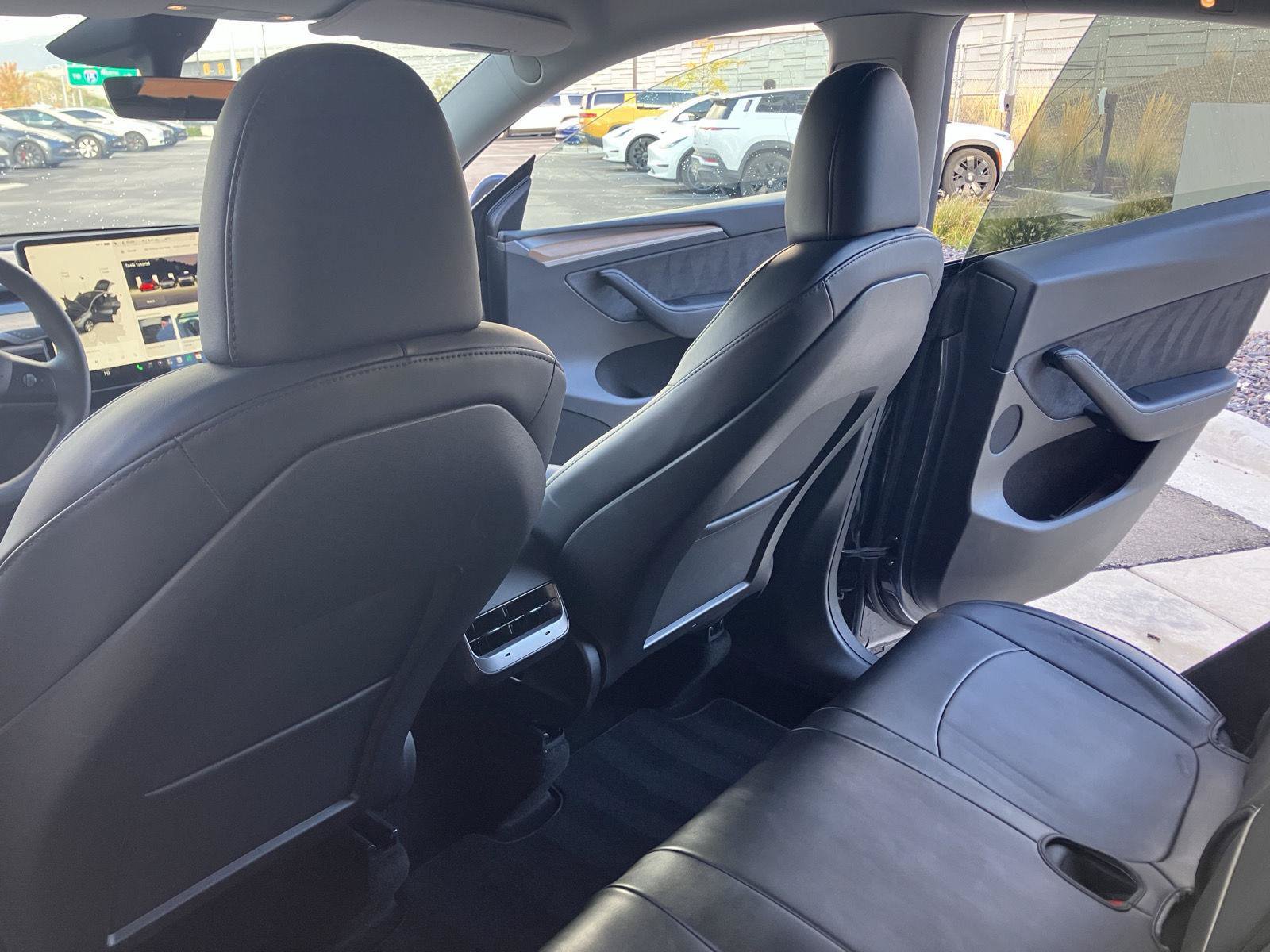 Used 2023 Tesla Model Y 2WD image 14