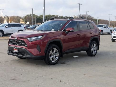 Used 2023 Toyota RAV4 XLE image 10