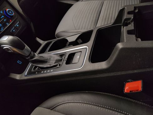 Used 2019 Ford Escape SE FWD image 26