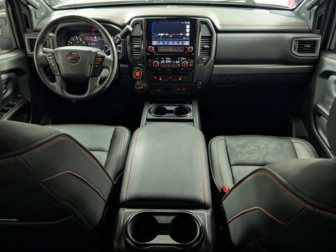 Used 2023 Nissan Titan PRO-4X AWD/4WD image 13