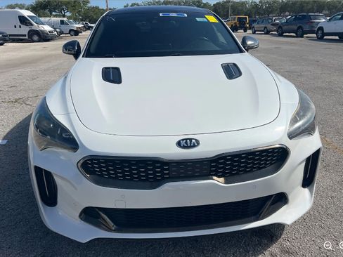 Used 2020 Kia Stinger GT1 AWD/4WD image 7