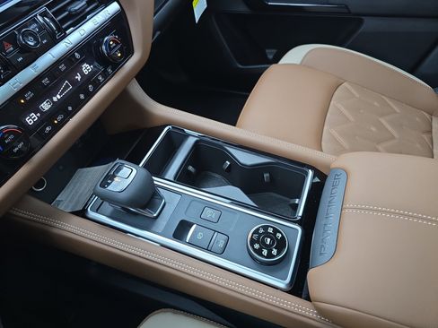 New 2026 Nissan Pathfinder Platinum image 26