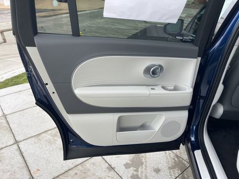 New 2026 Hyundai Ioniq 9 SE image 20