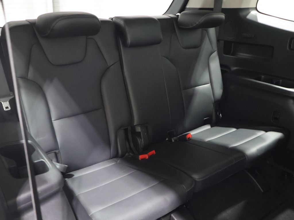 Used 2025 Kia Telluride S AWD/4WD image 22
