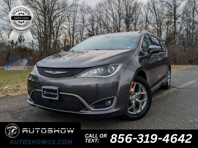 Used 2018 Chrysler Pacifica Limited w/ Advanced Safetytec Group