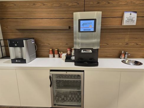 Used 2024 Ford Edge SE image 37