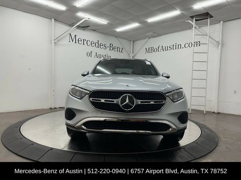 Used 2026 Mercedes-Benz GLC 300 image 2