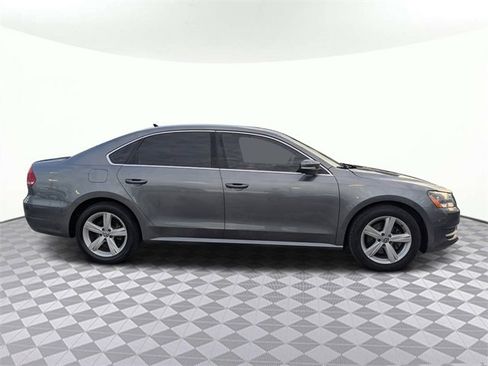 Used 2013 Volkswagen Passat 2.5 SE image 2