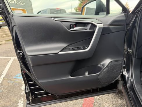 Used 2019 Toyota RAV4 Adventure image 14