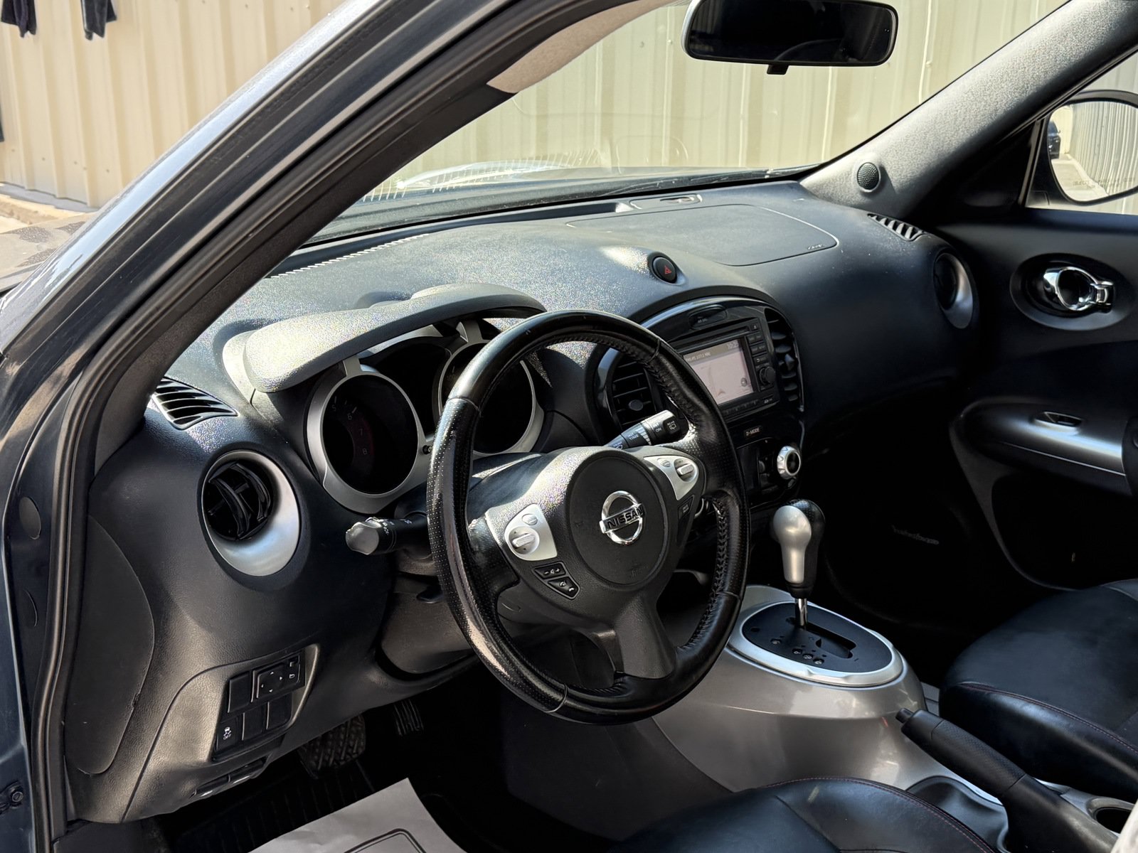 Used 2013 Nissan Juke SL FWD image 15