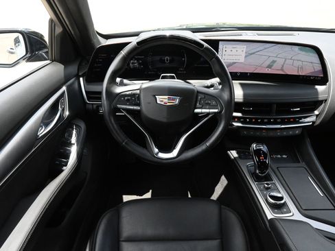 Used 2025 Cadillac CT5 Premium Luxury RWD image 9