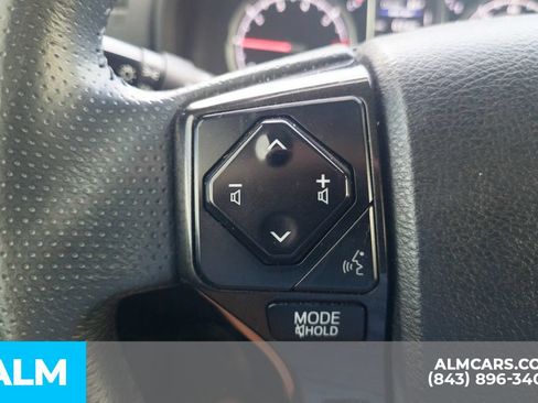 Used 2021 Toyota 4Runner TRD Off-Road AWD/4WD image 11