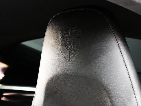 Used 2025 Porsche 718 Cayman S w/ Sportdesign Package RWD image 5