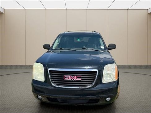 Used 2011 GMC Yukon XL SLT RWD image 4