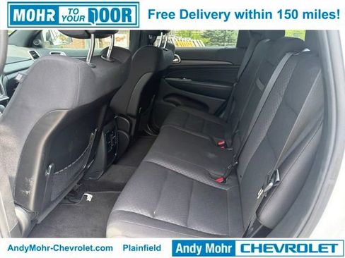 Used 2018 Jeep Grand Cherokee Laredo AWD/4WD image 32