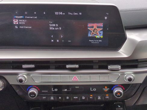 Used 2024 Kia Telluride S image 17