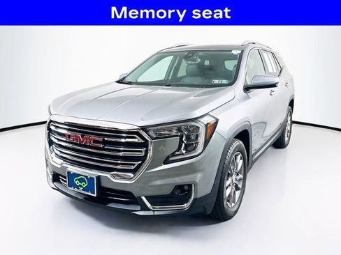 Used 2023 GMC Terrain SLT AWD/4WD image 3