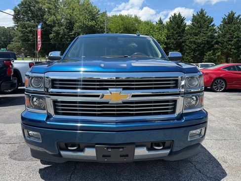 Used 2015 Chevrolet Silverado 1500 High Country w/ High Country Premium Package AWD/4WD image 9