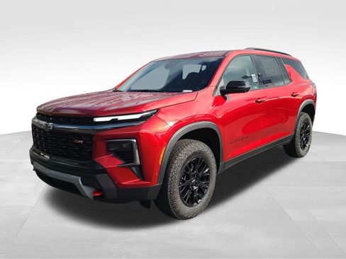 New 2025 Chevrolet Traverse Z71 w/ Enhanced Driving Package image 1