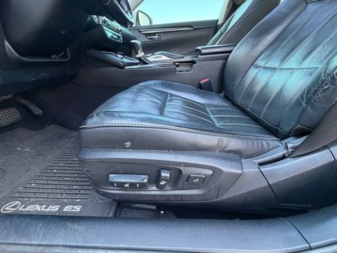 Used 2017 Lexus ES 350 w/ Luxury Package image 9