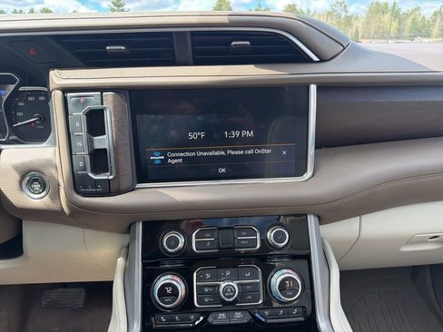 Used 2021 GMC Yukon Denali w/ Denali Premium Package AWD/4WD image 27