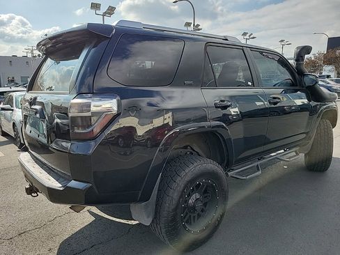 Used 2016 Toyota 4Runner SR5 image 8