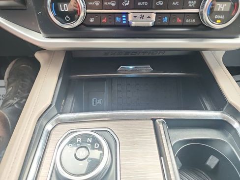 Used 2024 Ford Expedition Max Limited AWD/4WD image 30